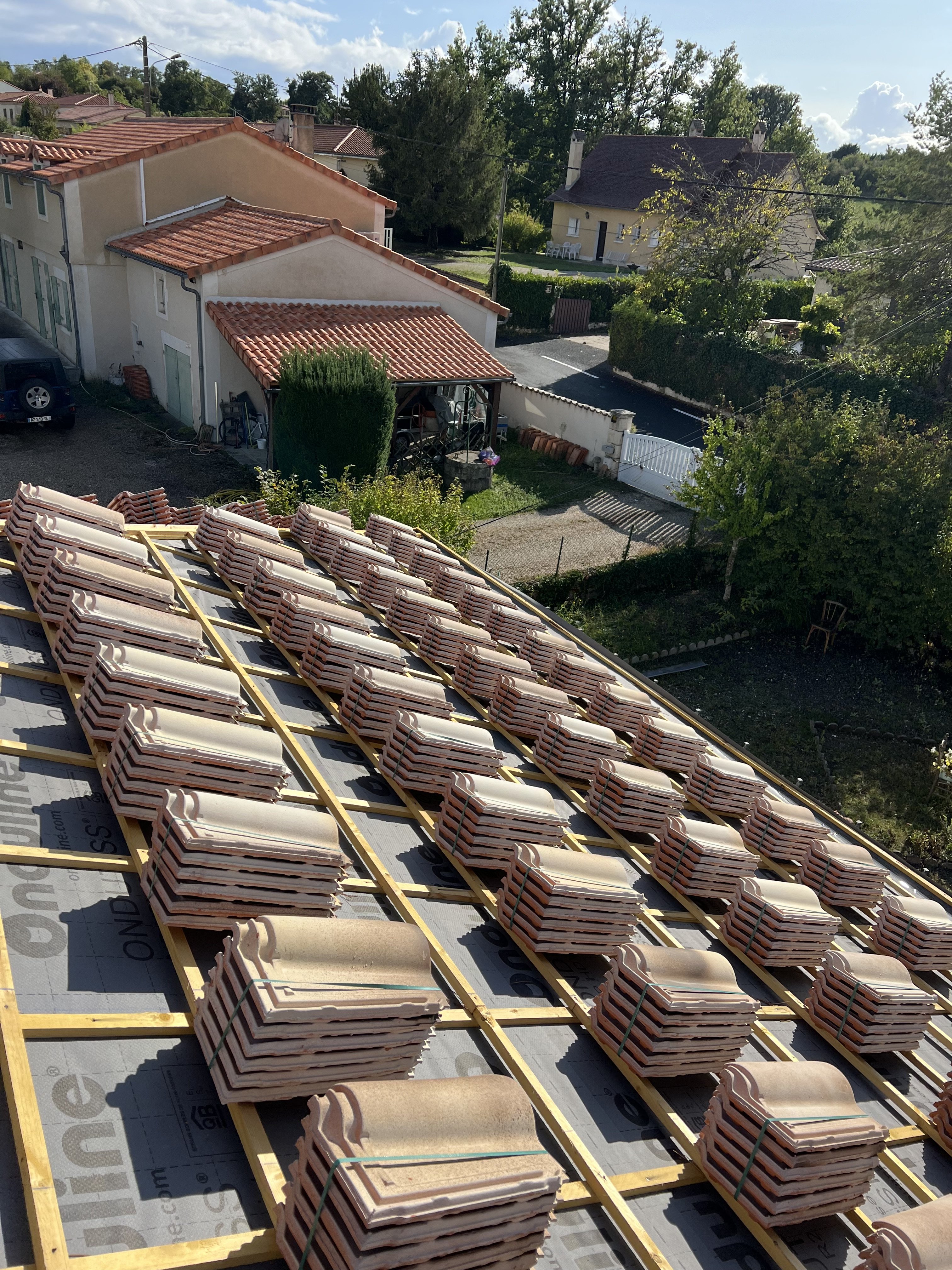 Pose tuiles plates sur liteaux Bergerac